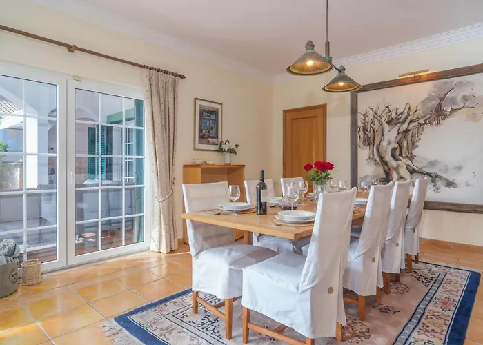 Majoka, 4 Bedroom Private Villa