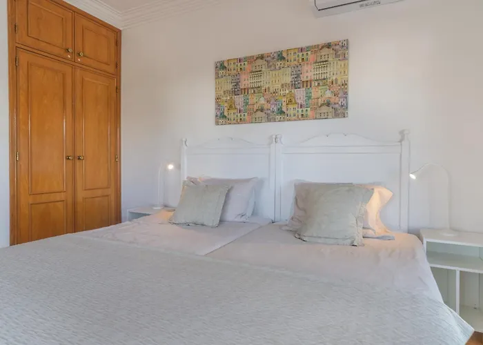 Majoka, 4 Bedroom Private Villa *