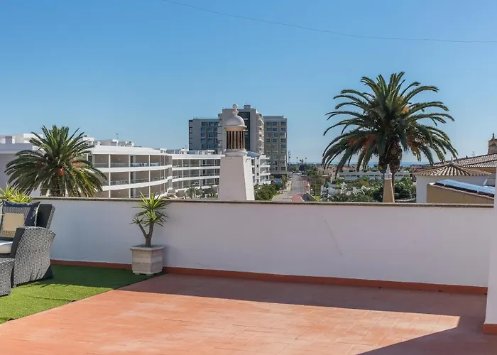 Villa Majoka, 4 Bedroom Private Lagos