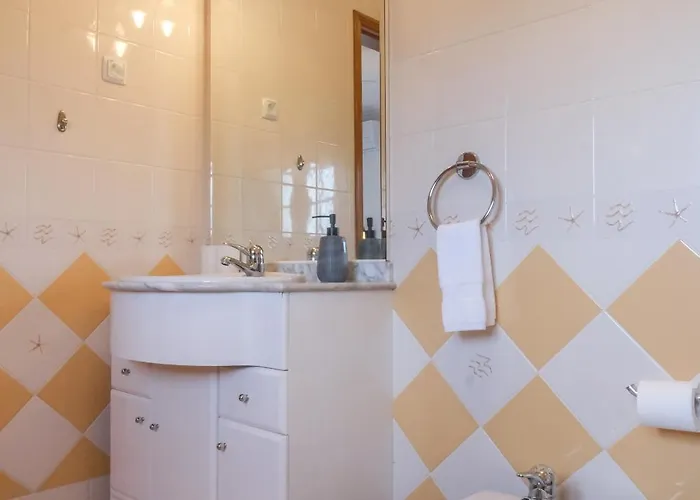 Villa Majoka, 4 Bedroom Private *