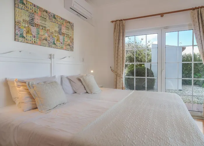 Majoka, 4 Bedroom Private