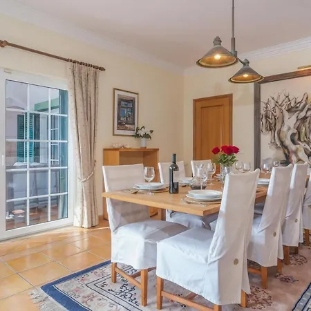 Majoka, 4 Bedroom Private Villa