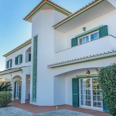 Majoka, 4 Bedroom Private