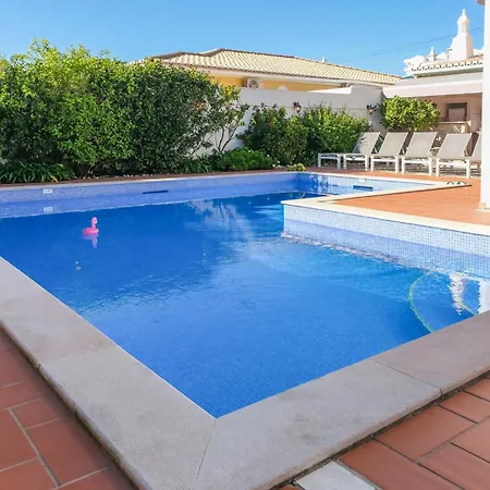 Majoka, 4 Bedroom Private *