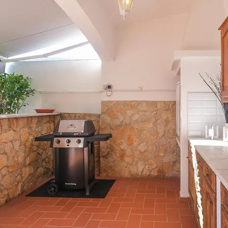 Villa Majoka, 4 Bedroom Private