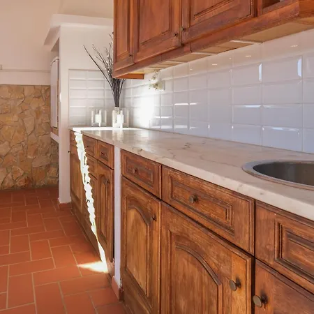 Villa Majoka, 4 Bedroom Private Lagos