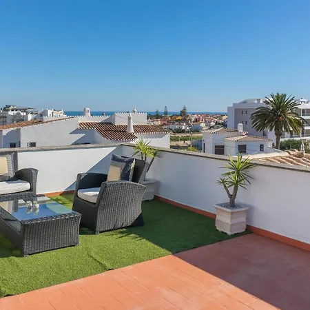 Majoka, 4 Bedroom Private