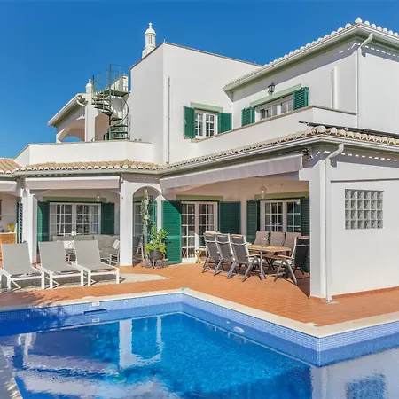 Villa Majoka, 4 Bedroom Private