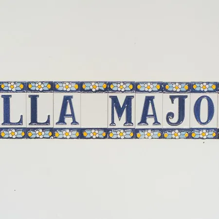 Majoka, 4 Bedroom Private Lagos