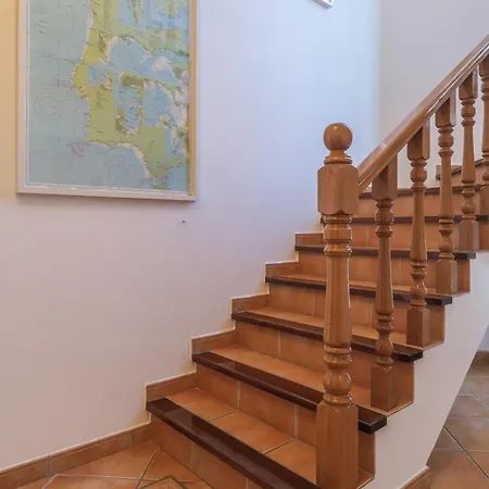 Majoka, 4 Bedroom Private Lagos