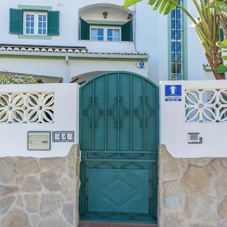 Villa Majoka, 4 Bedroom Private *